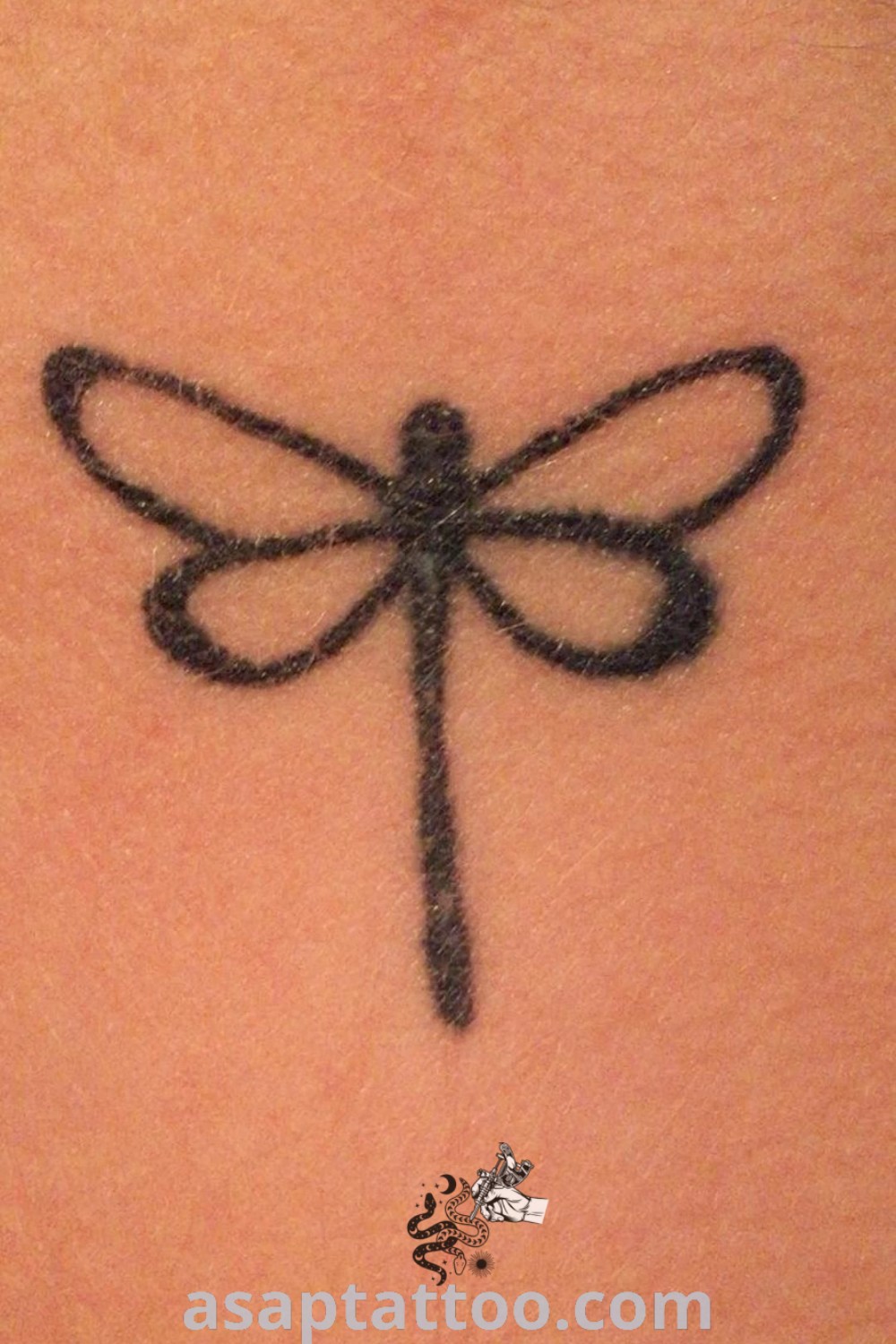 Cute small henna tattoos featuring inspiring designs like stick and poke styles. Perfect for adorning your body with artistic henna art that you will absolutely love. Find more amazing ideas at asaptattoo.com.